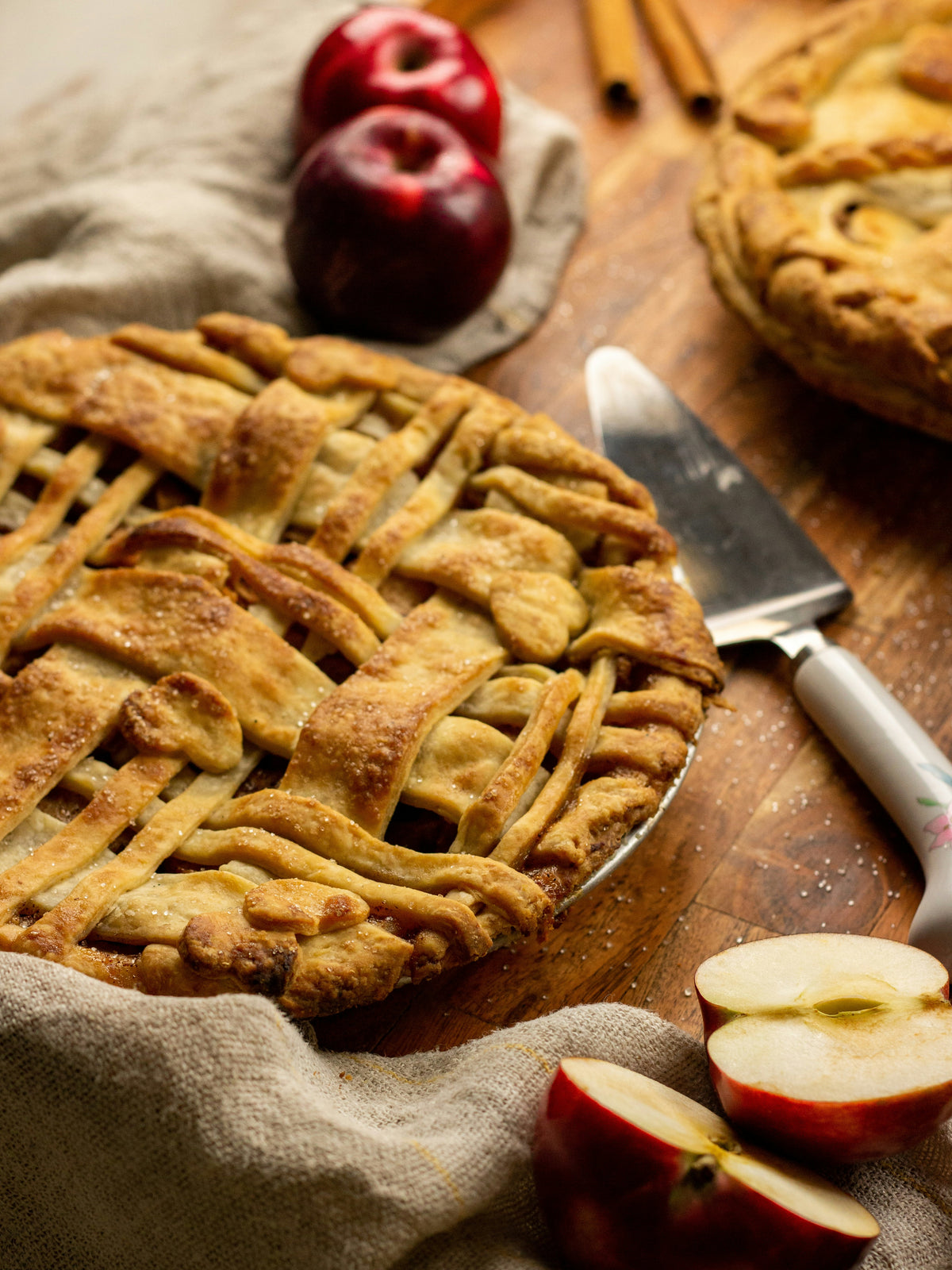 Yummy Desserts: Deep Dish Apple Pie
